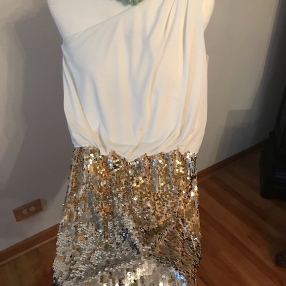 New Dress great for any night out. - Picture 2 of 2